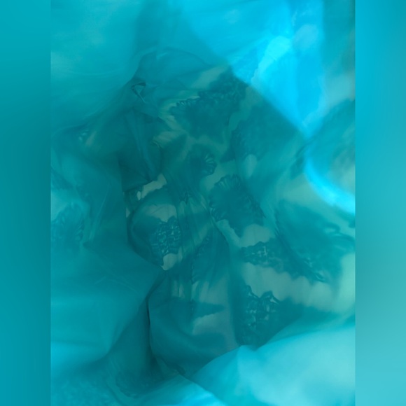 Lilly Pulitzer Blue and White Seashell Tote - Picture 5 of 5